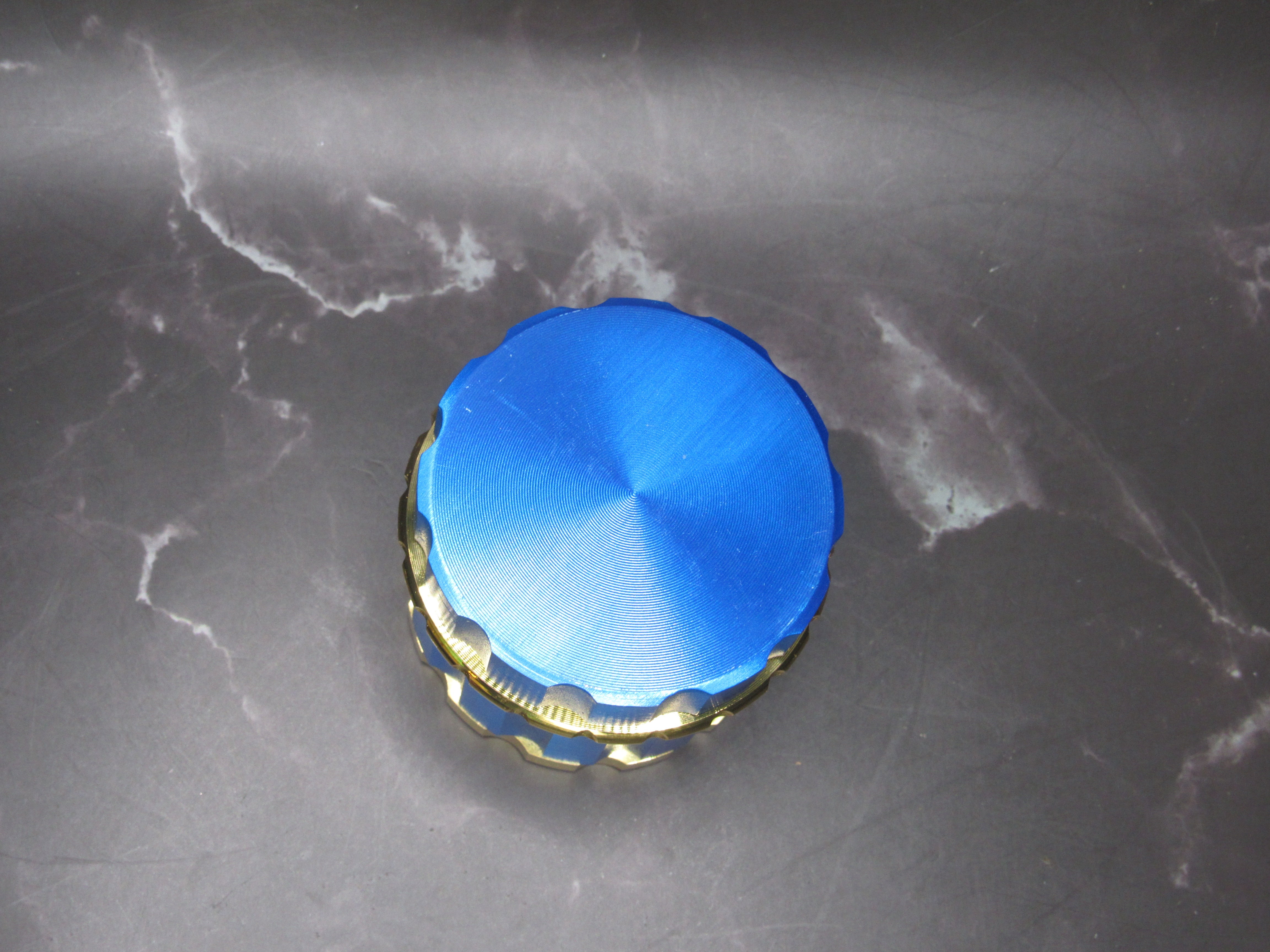 Heavy-Duty 4-Piece Herb Grinder – Royal Blue & Gold Edition